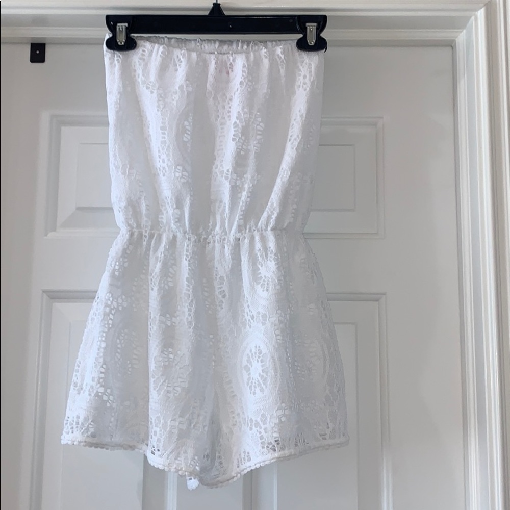 Lilly Pulitzer XS white lace romper - Picture 2 of 4